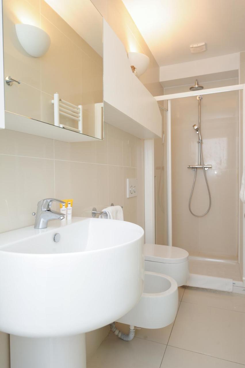 La Suite des Anges Res. Negresco Five stars Holiday House Nice Buitenkant foto